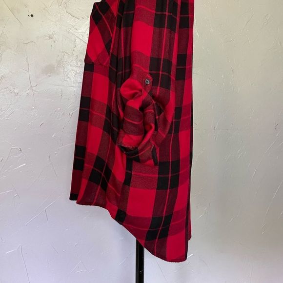 Express Plaid Top - Picture 4 of 10